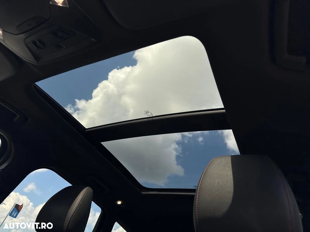 Ford Kuga 2.0 TDCi 4WD Powershift ST-Line - 26