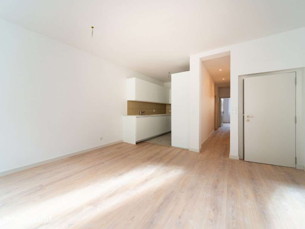 Apartamento T2, junto à Avenida da Liberdade - Grande imagem: 2/16