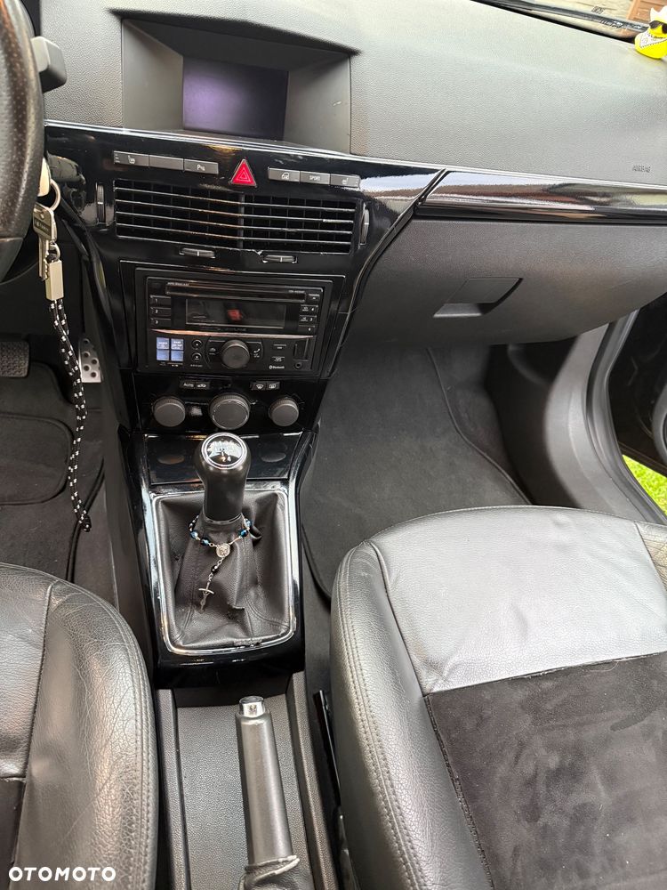 Opel Astra 1.6 - 16