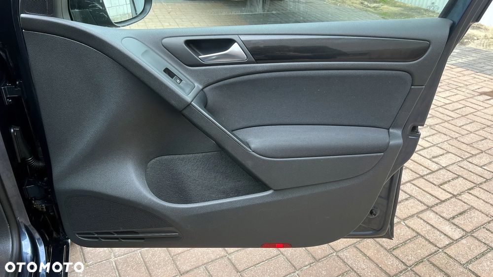 Volkswagen Golf 1.6 Comfortline - 29