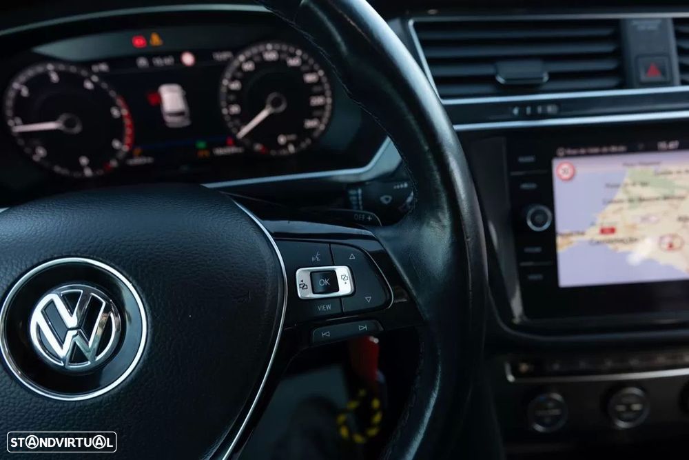 VW Tiguan Allspace 2.0 TDI Confortline DSG - 28