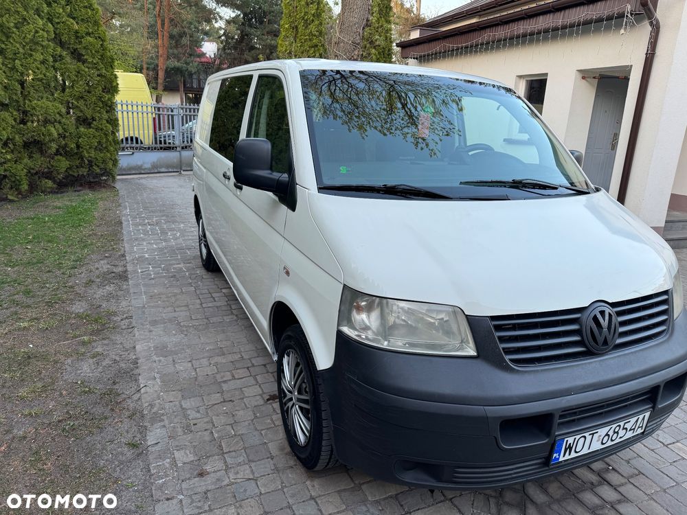 Volkswagen Transporter - 1