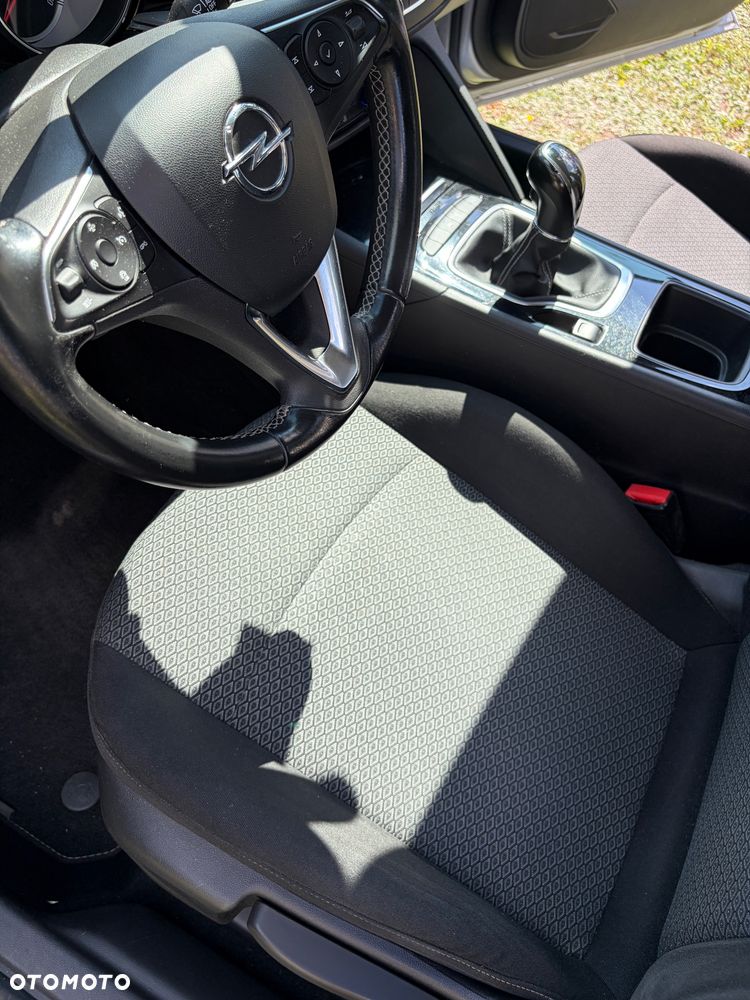 Opel Insignia - 9