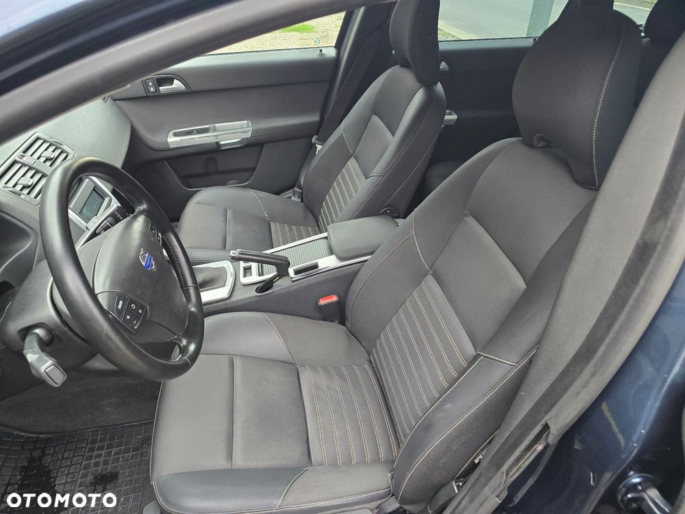 Volvo V50 1.8 Momentum - 9