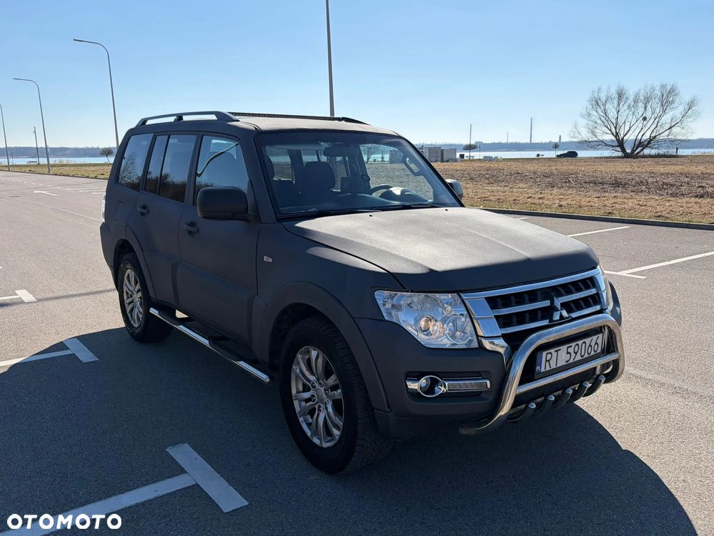Mitsubishi Pajero 3.2 DI-D Automatik - 1