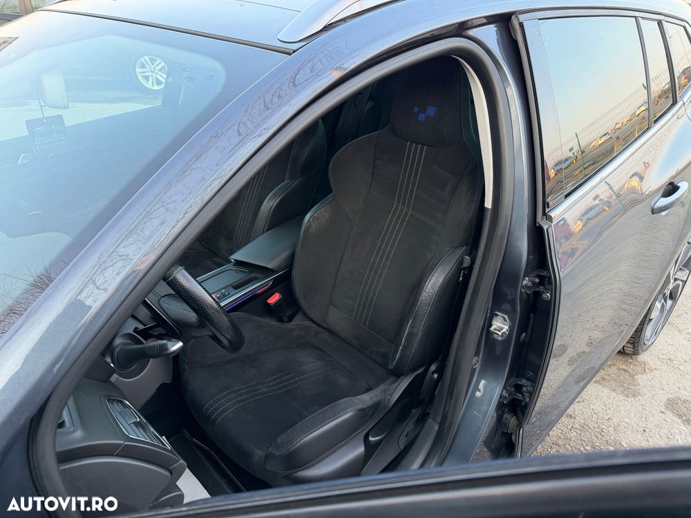 Renault Megane ENERGY dCi 165 EDC GT - 8