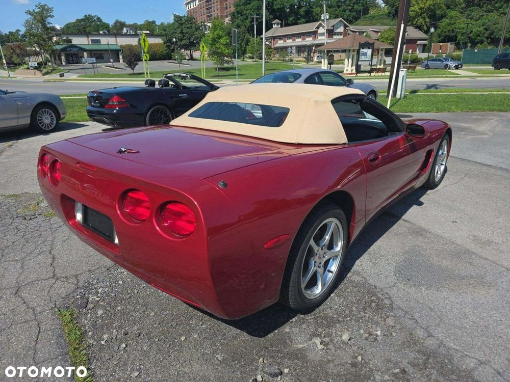 Chevrolet Corvette - 3