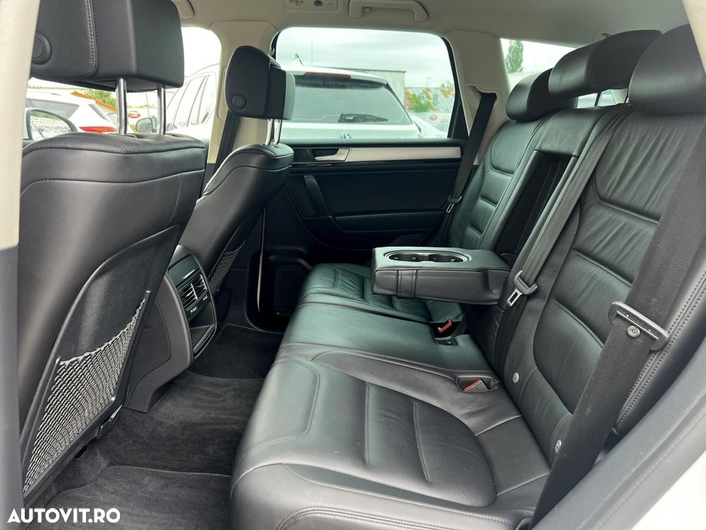 Volkswagen Touareg - 27