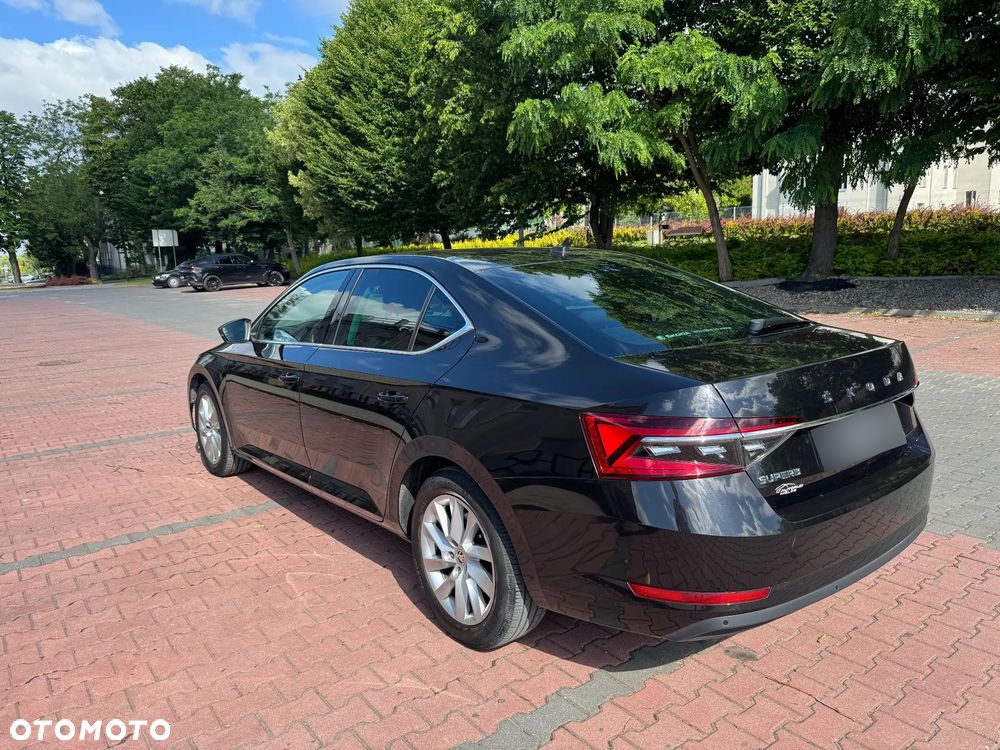 Skoda Superb 2.0 TDI SCR Ambition DSG - 5