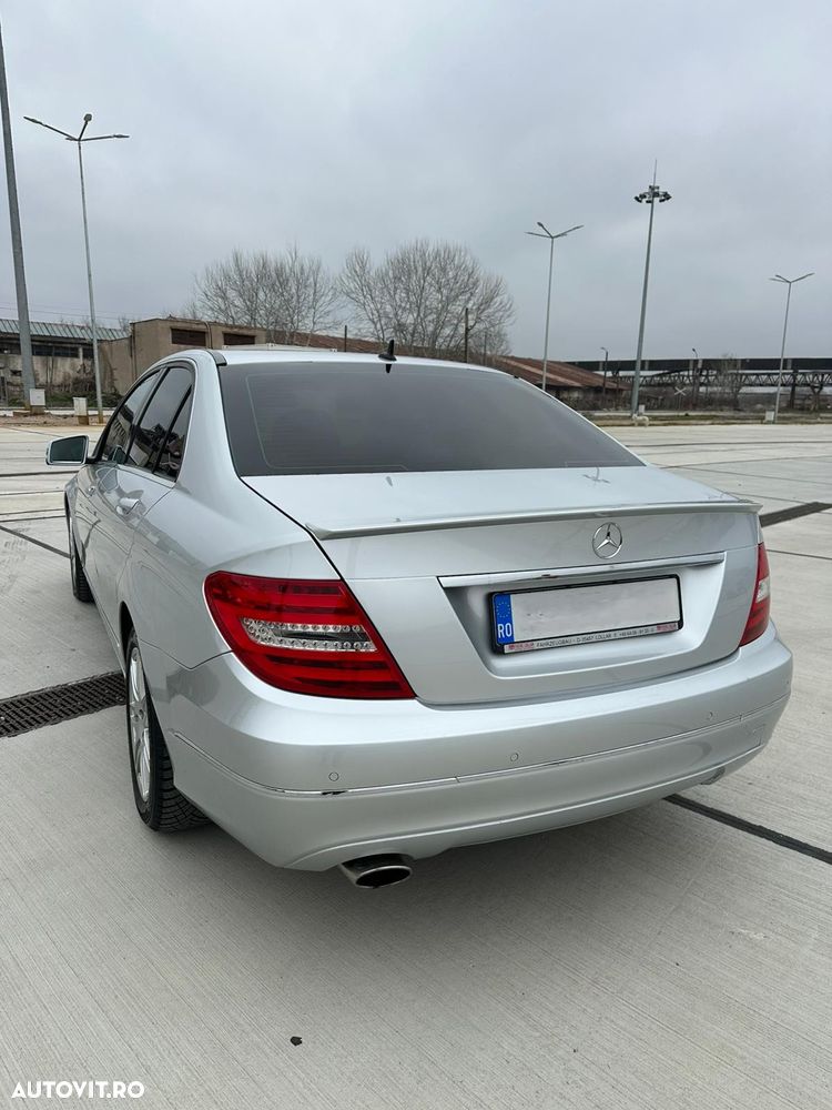 Mercedes-Benz C 200 (BlueEFFICIENCY) 7G-TRONIC Avantgarde - 6