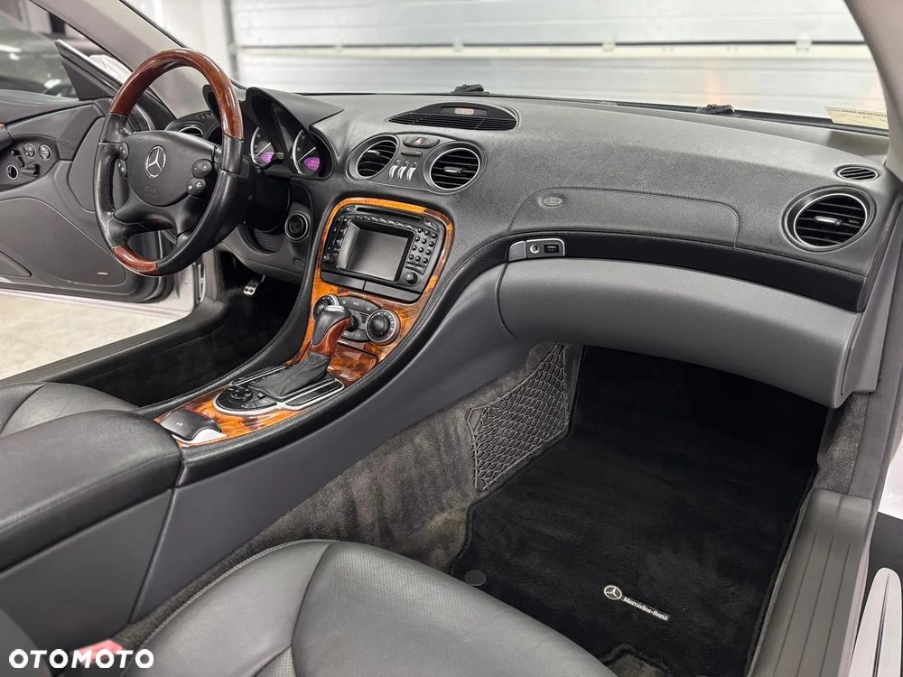 Mercedes-Benz SL - 31