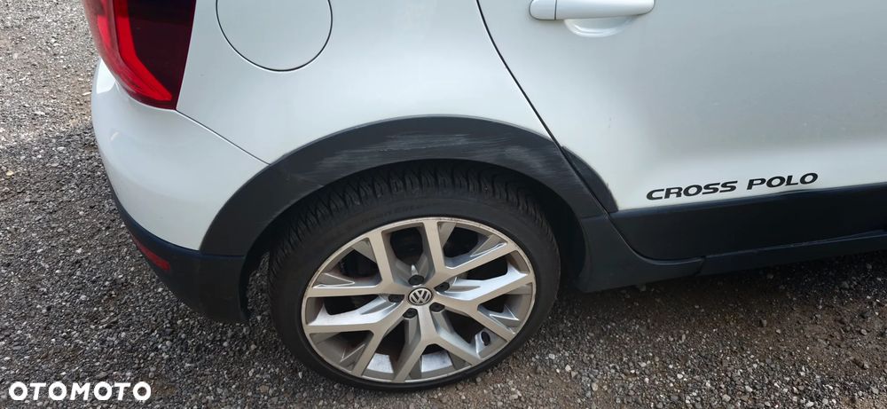 Volkswagen Polo Cross - 11