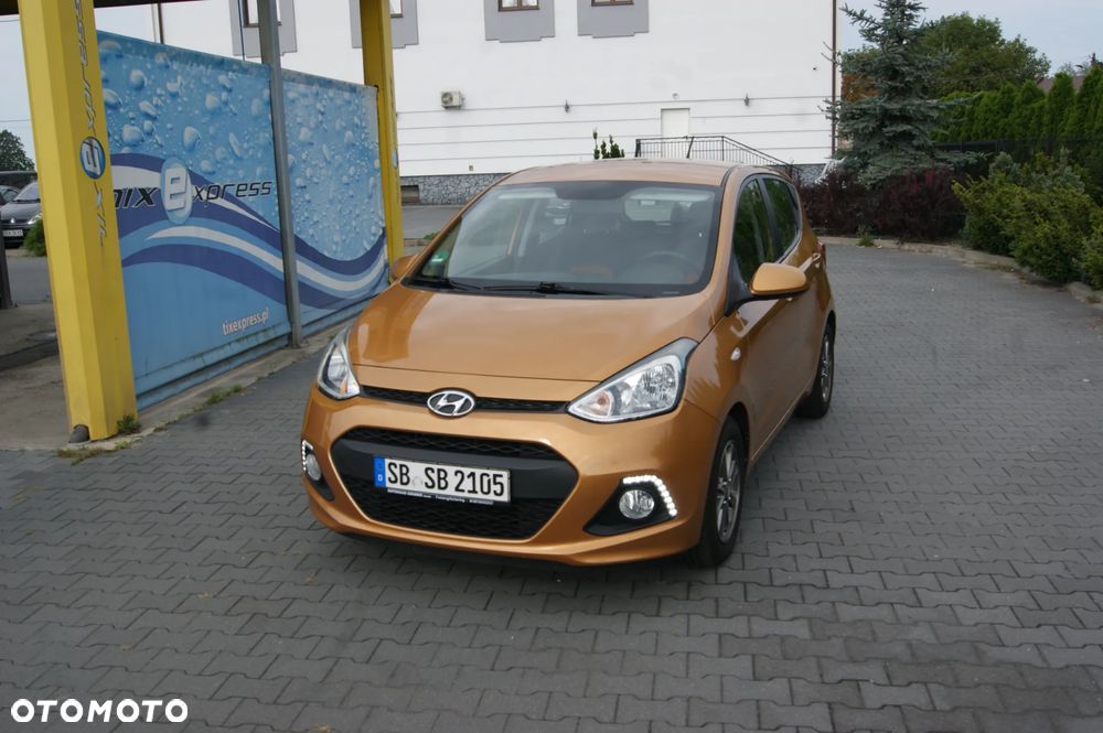 Hyundai i10 1.2 Fifa World Cup Edition - 1