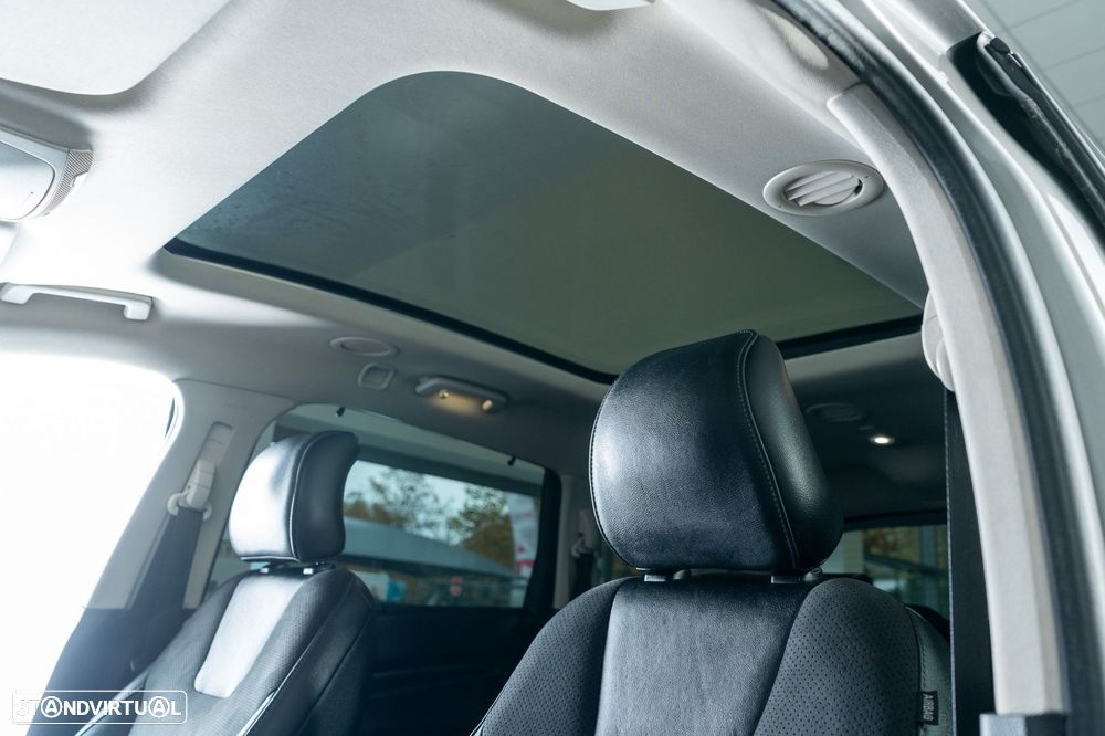 Ford S-Max 2.0 TDCi Titanium - 34