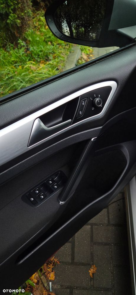 Volkswagen Golf 1.2 TSI BlueMotion Technology Cup - 24