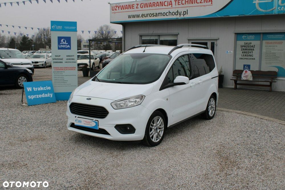 Ford Tourneo Courier - 2