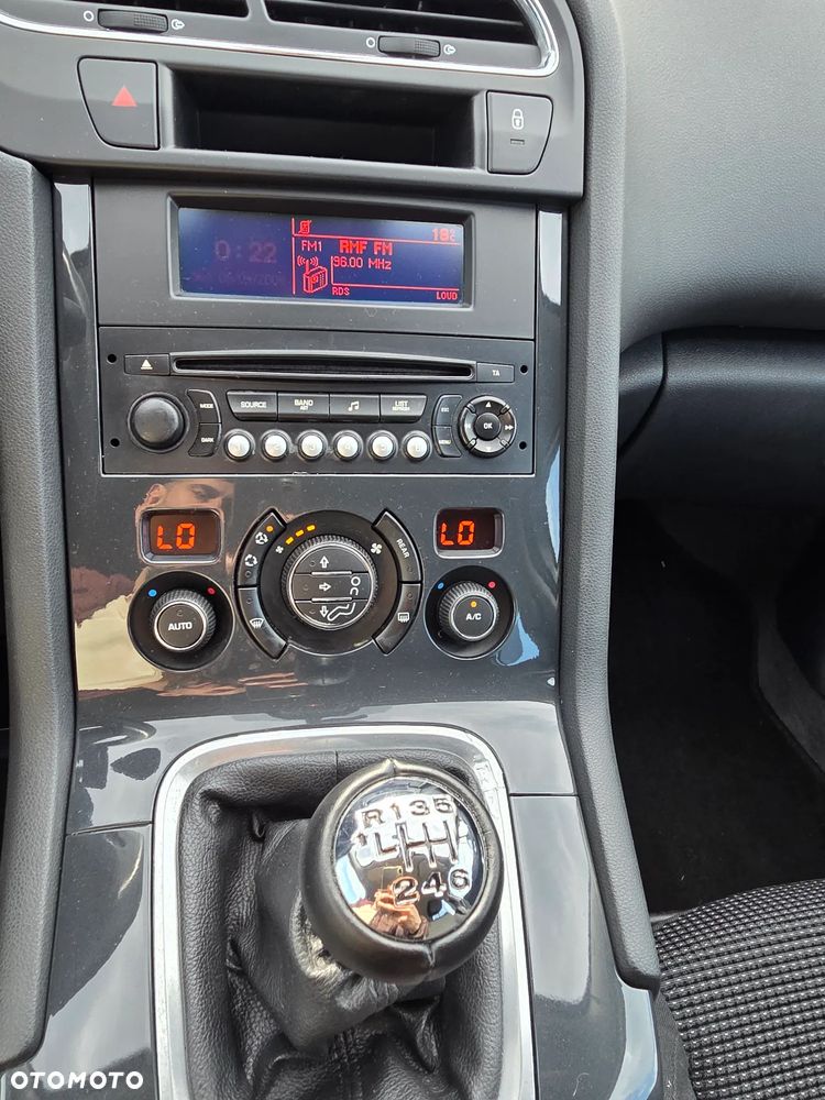 Peugeot 5008 1.6 HDi Business Line - 30