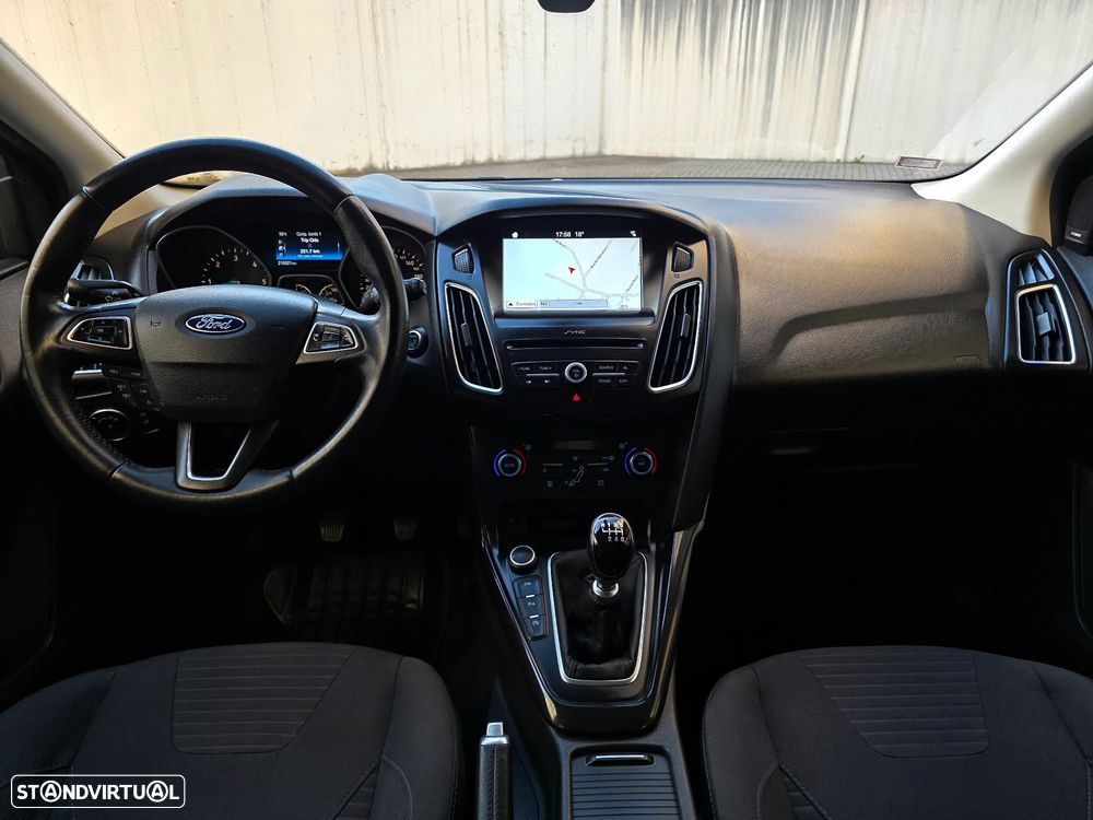 Ford Focus SW 1.5 TDCi Titanium - 35