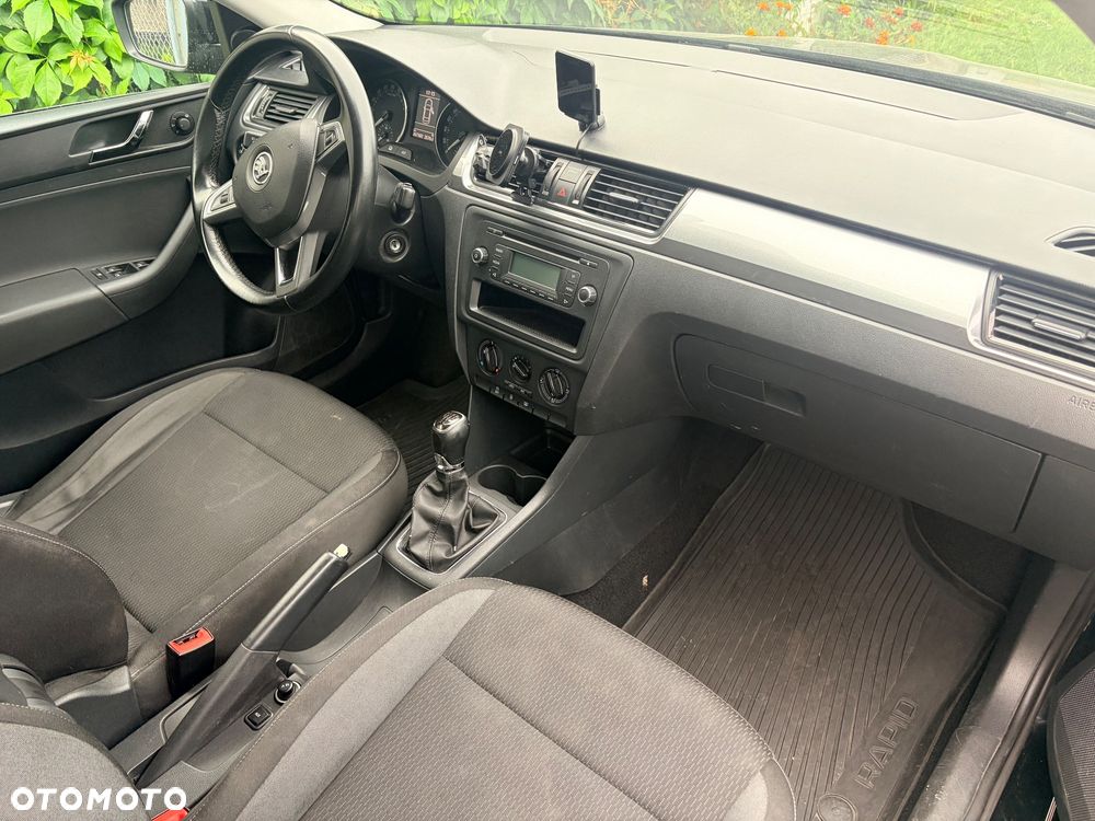 Skoda RAPID 1.6 TDI DPF Edition - 16