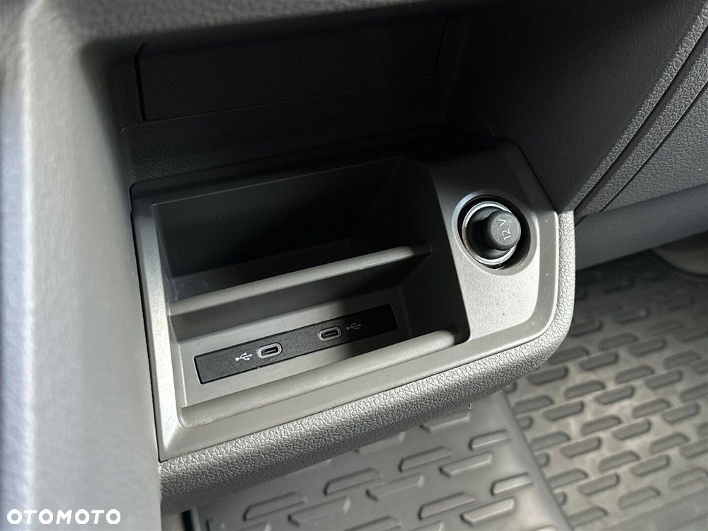Volkswagen Crafter 35 Podwójna kabina - 25