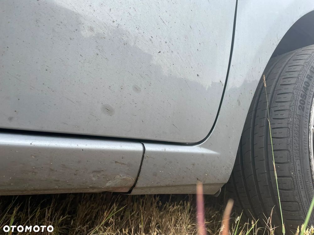 Fiat Grande Punto - 22
