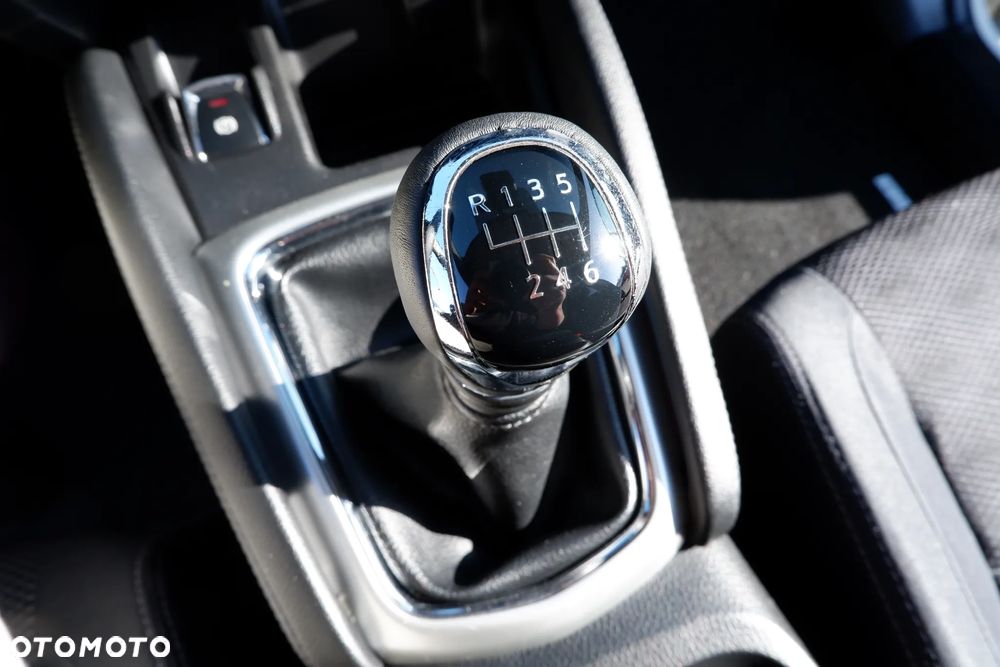 Nissan Qashqai 1.5 dCi N-Connecta - 22