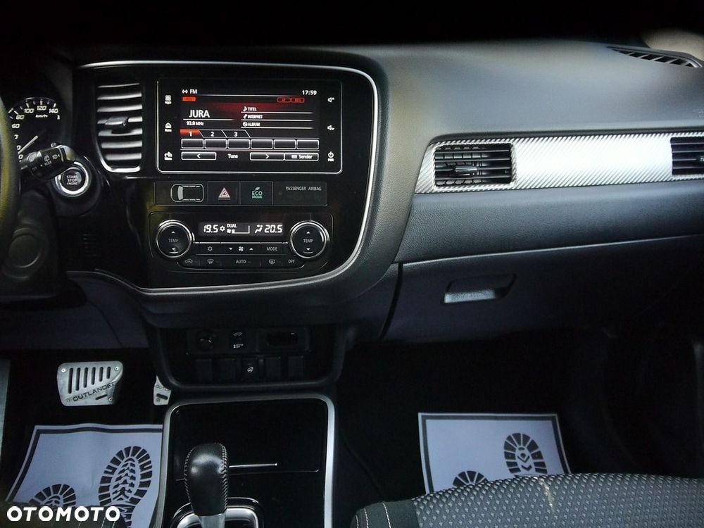 Mitsubishi Outlander 2.2 DI-D 4WD Automatik Diamant Edition+ - 20