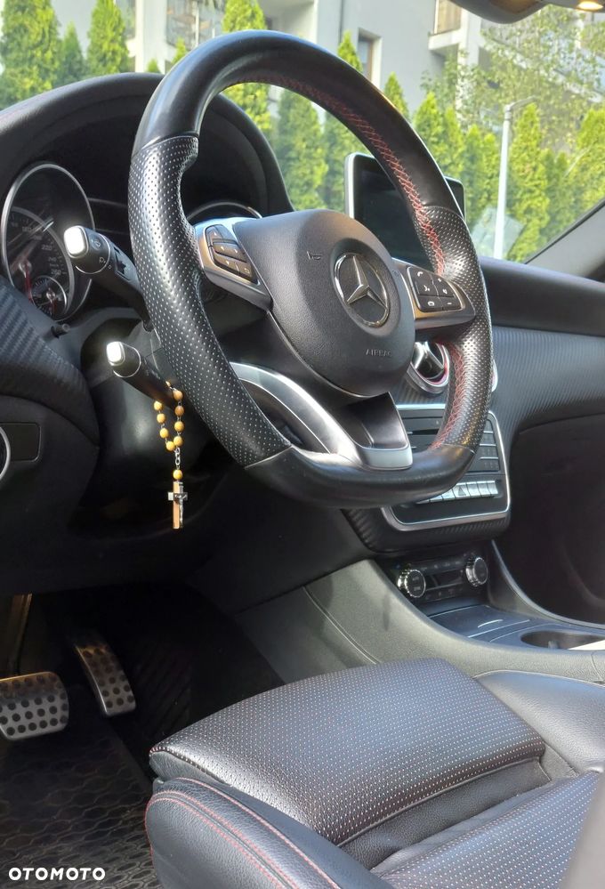 Mercedes-Benz Klasa A 220 4-Matic AMG Line - 14