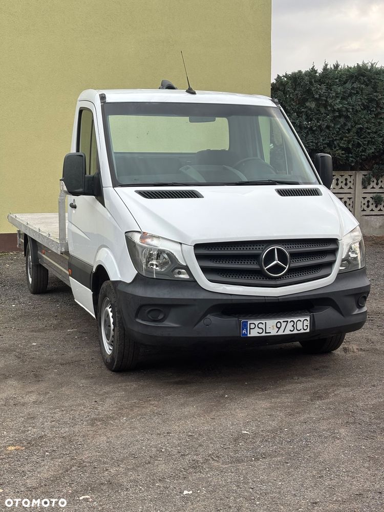Mercedes-Benz Sprinter - 2