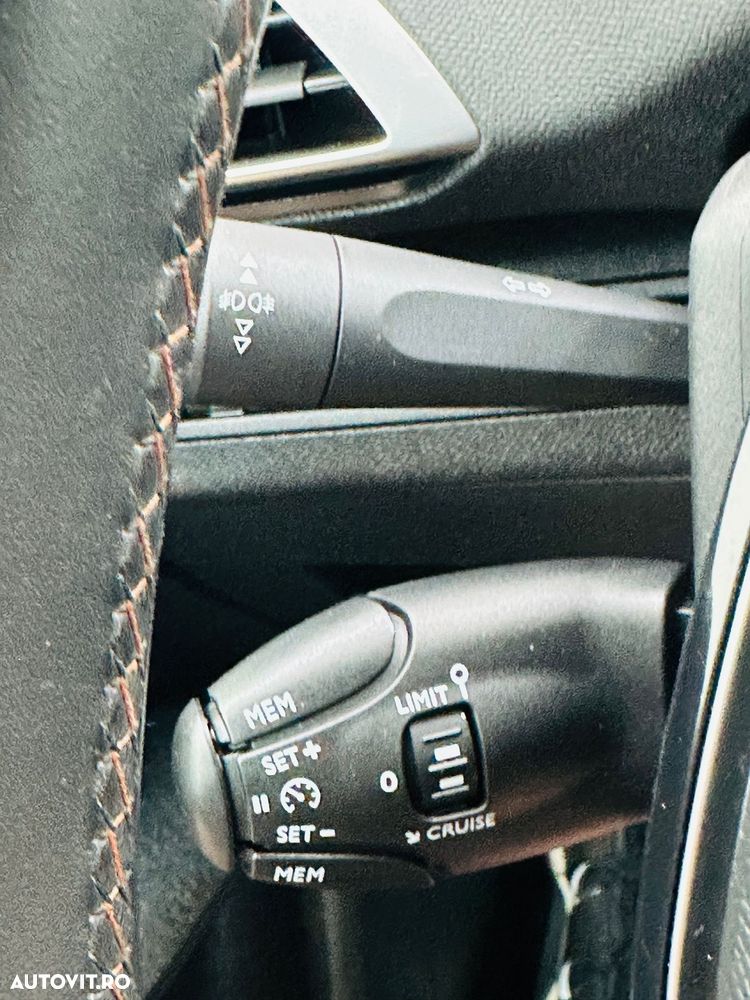 Peugeot 3008 - 36