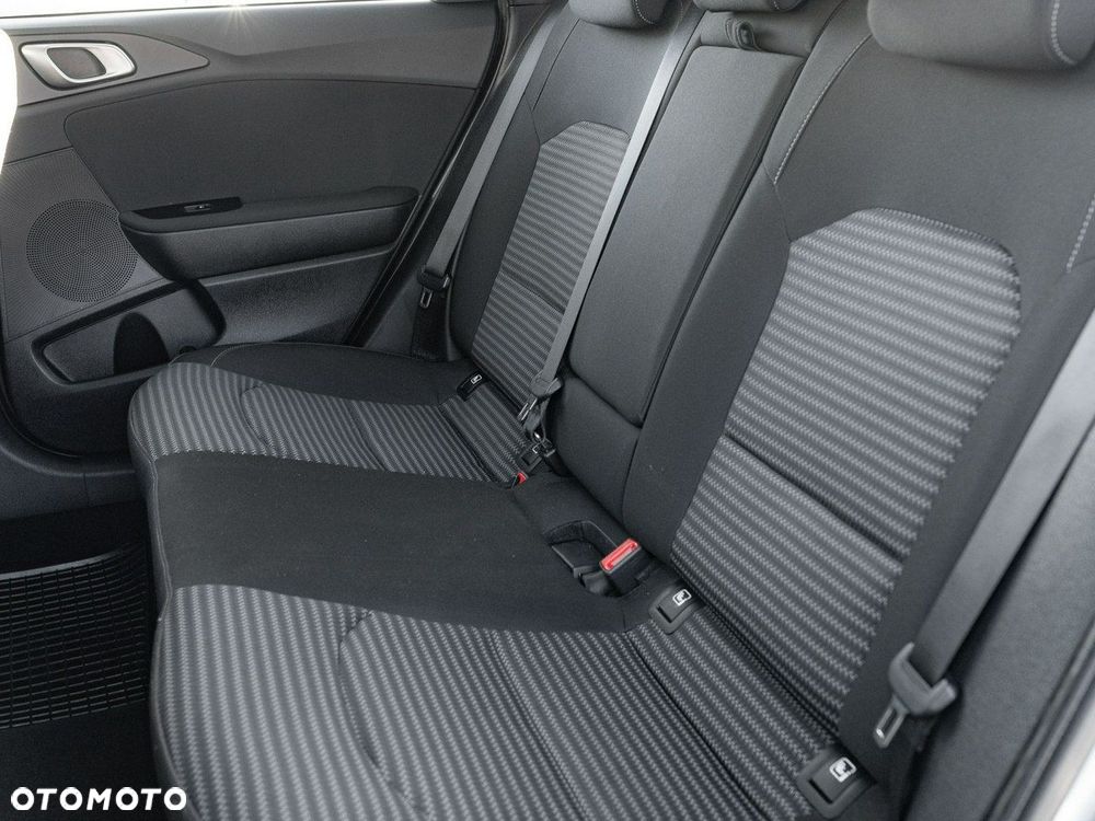 Kia Ceed 1.5 T-GDI M DCT - 26