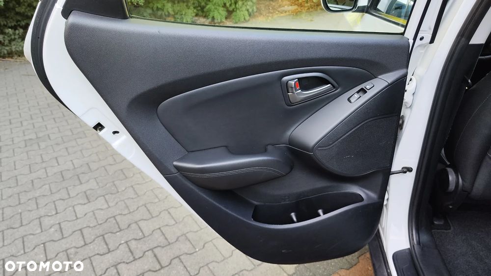 Hyundai ix35 blue 1.6 2WD Finale - 19