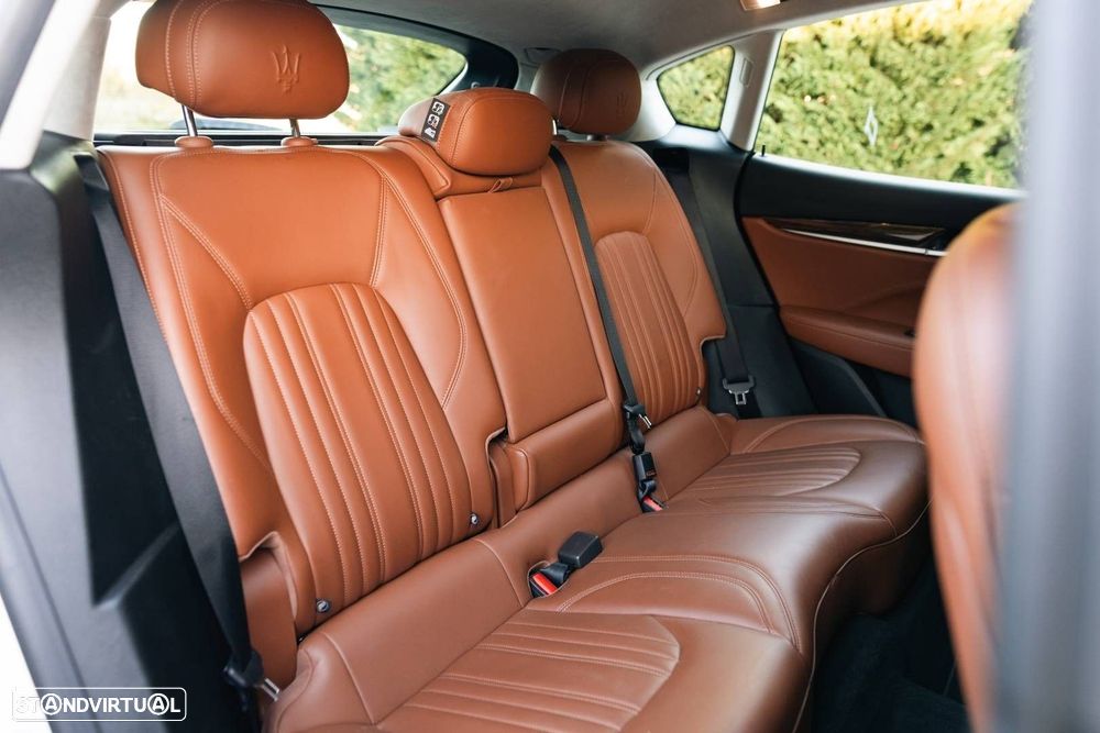 Maserati Levante Q4 GranSport - 38