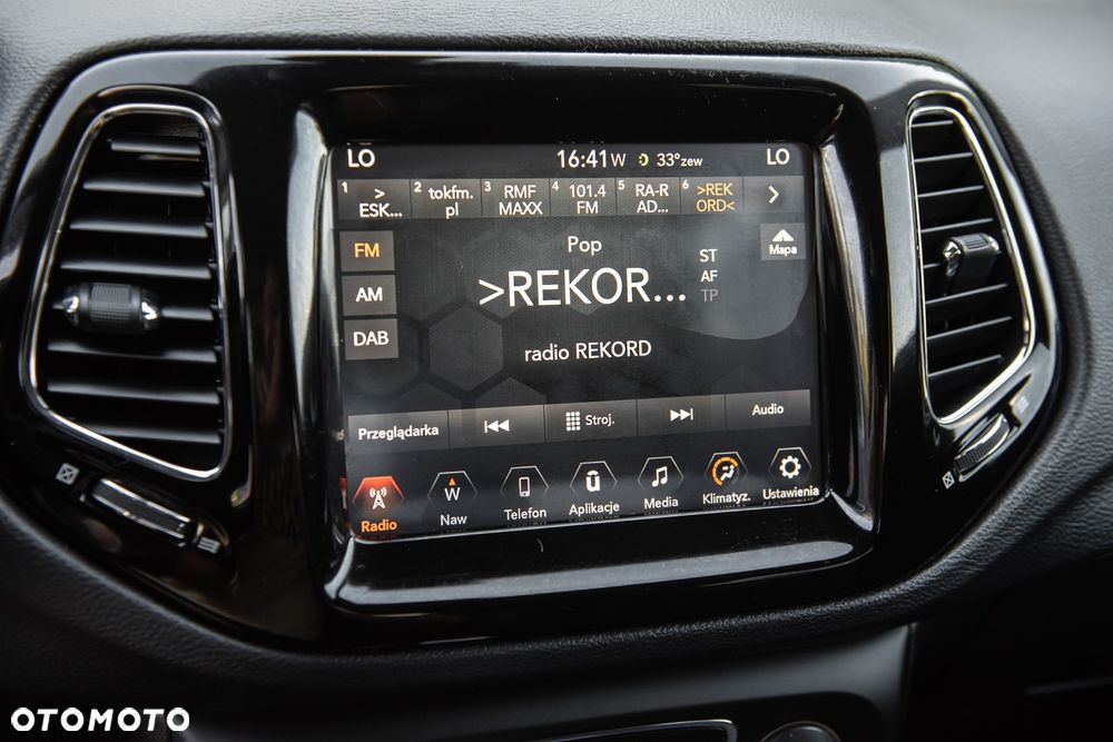 Jeep Compass - 21
