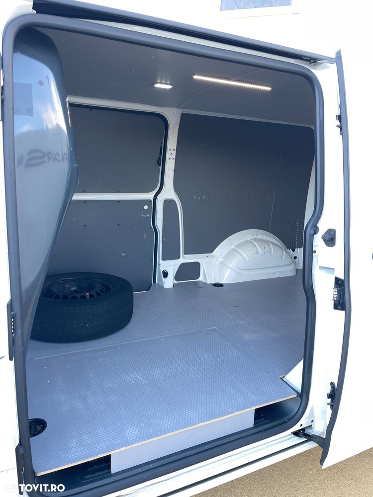 Volkswagen Transporter 2.0TDI  LUNG  2CULISANTE - 25