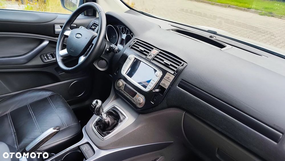 Ford Kuga 2.0 TDCi 4x4 Titanium - 33