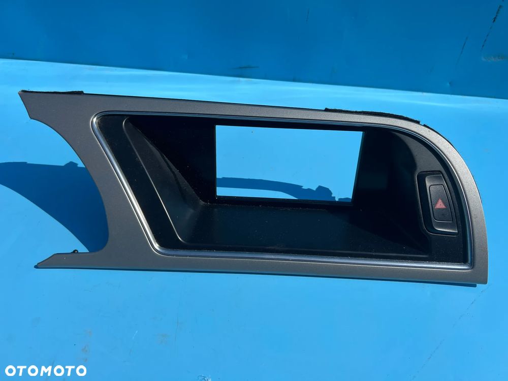 RAMKA OBUDOWA EKRANU AUDI A5 8T 8T1857186G - 1