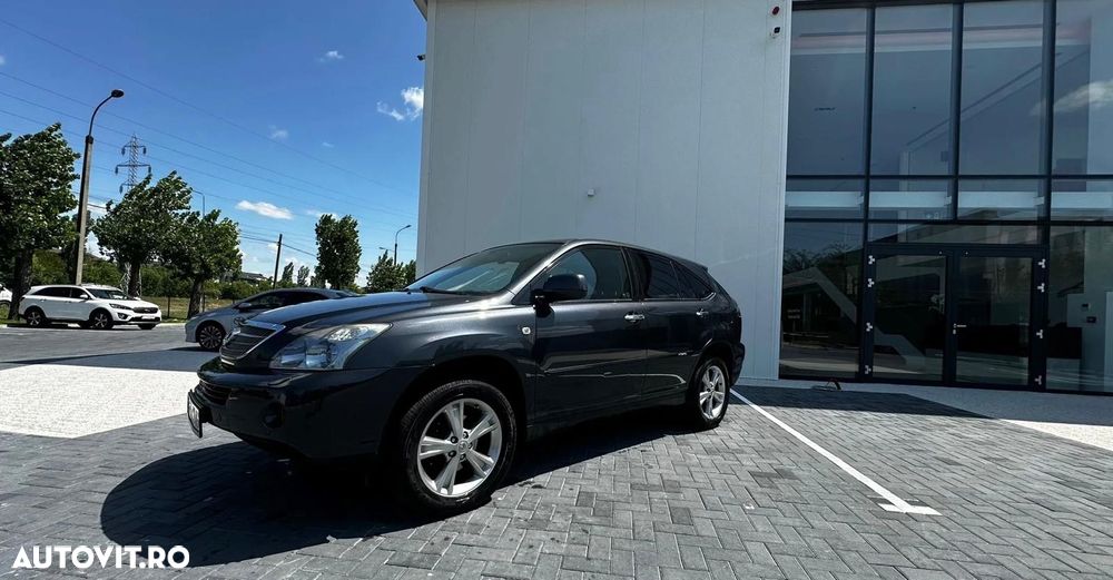 Lexus Seria RX - 1