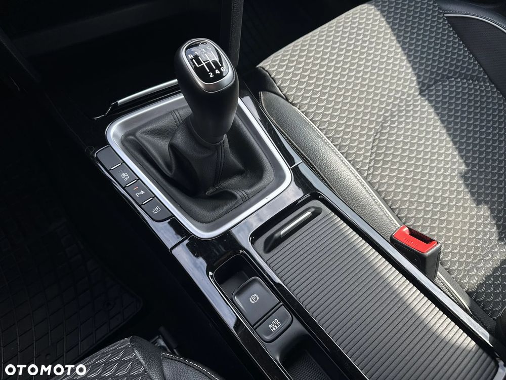 Kia Ceed 1.5 T-GDI Business Line - 15