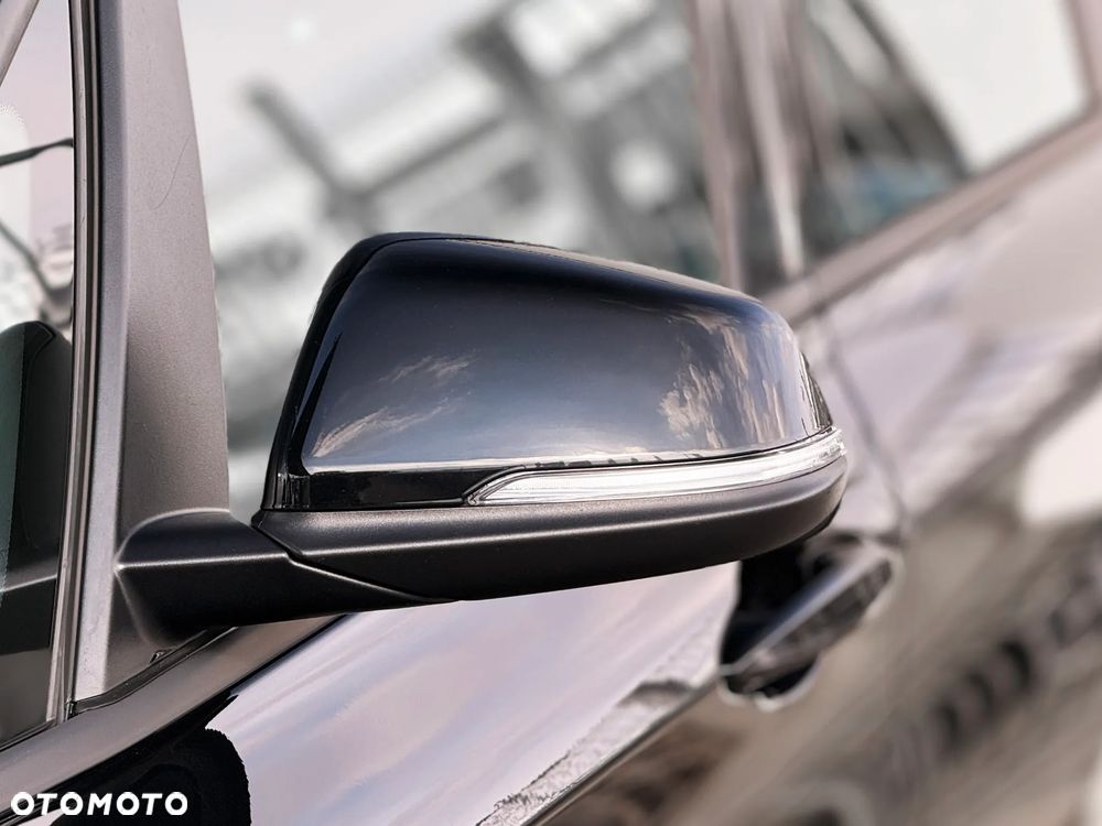 BMW Seria 2 218i - 8