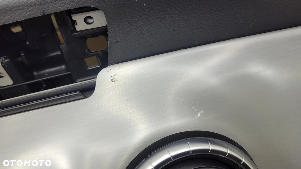 MERCEDES CLA W117 DESKA KONSOLA ORYGINAŁ - 6