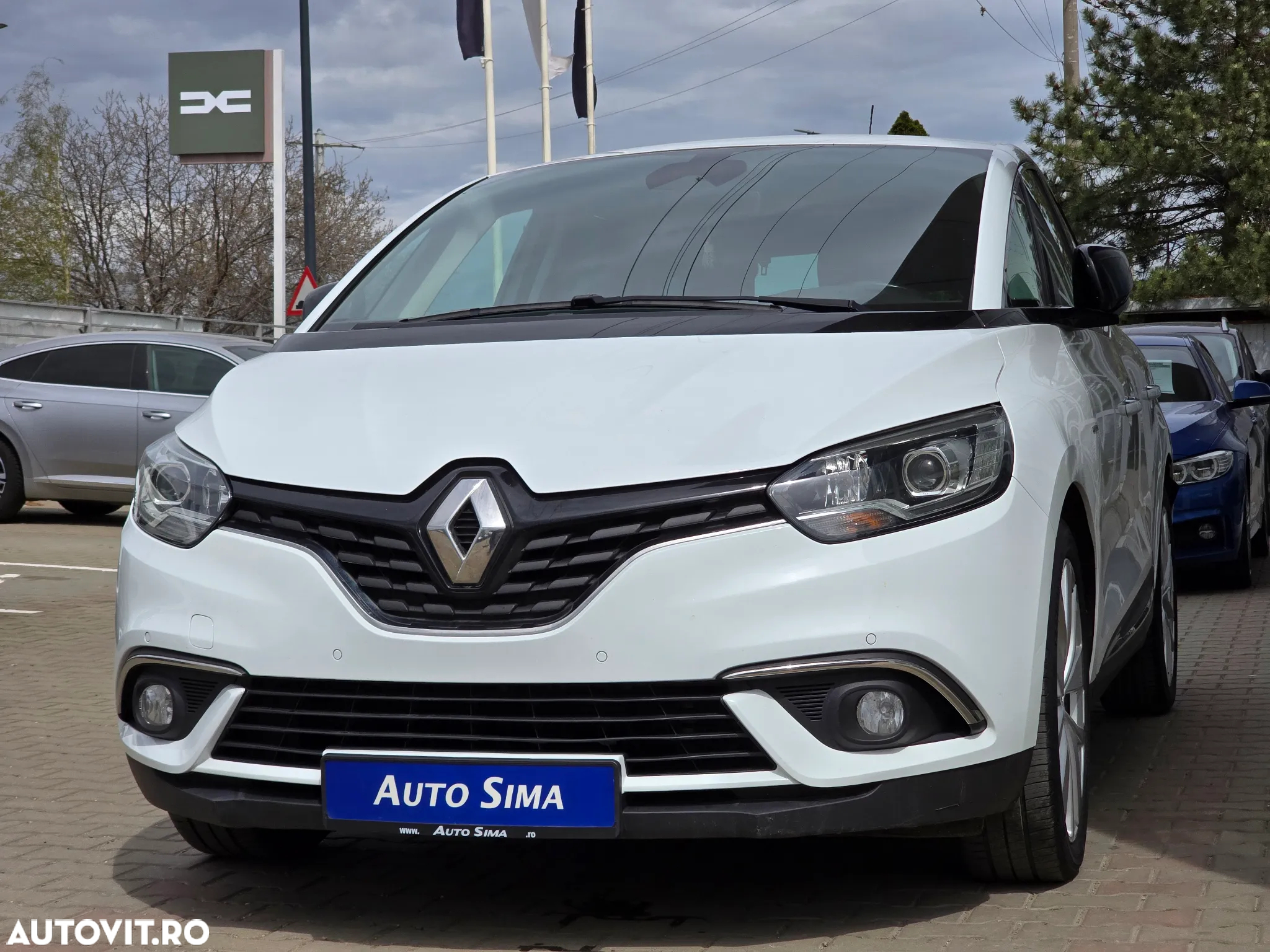 Renault Scenic BLUE dCi 120 LIMITED - 4