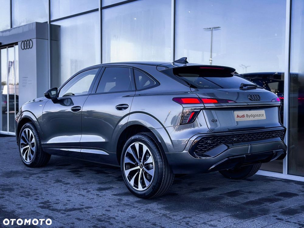 Audi Q3 Sportback - 10