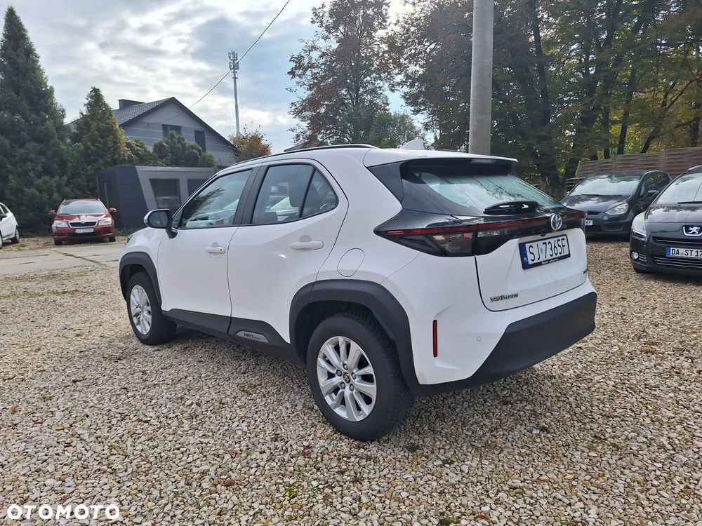 Toyota Yaris Cross Hybrid 1.5 Executive - 3