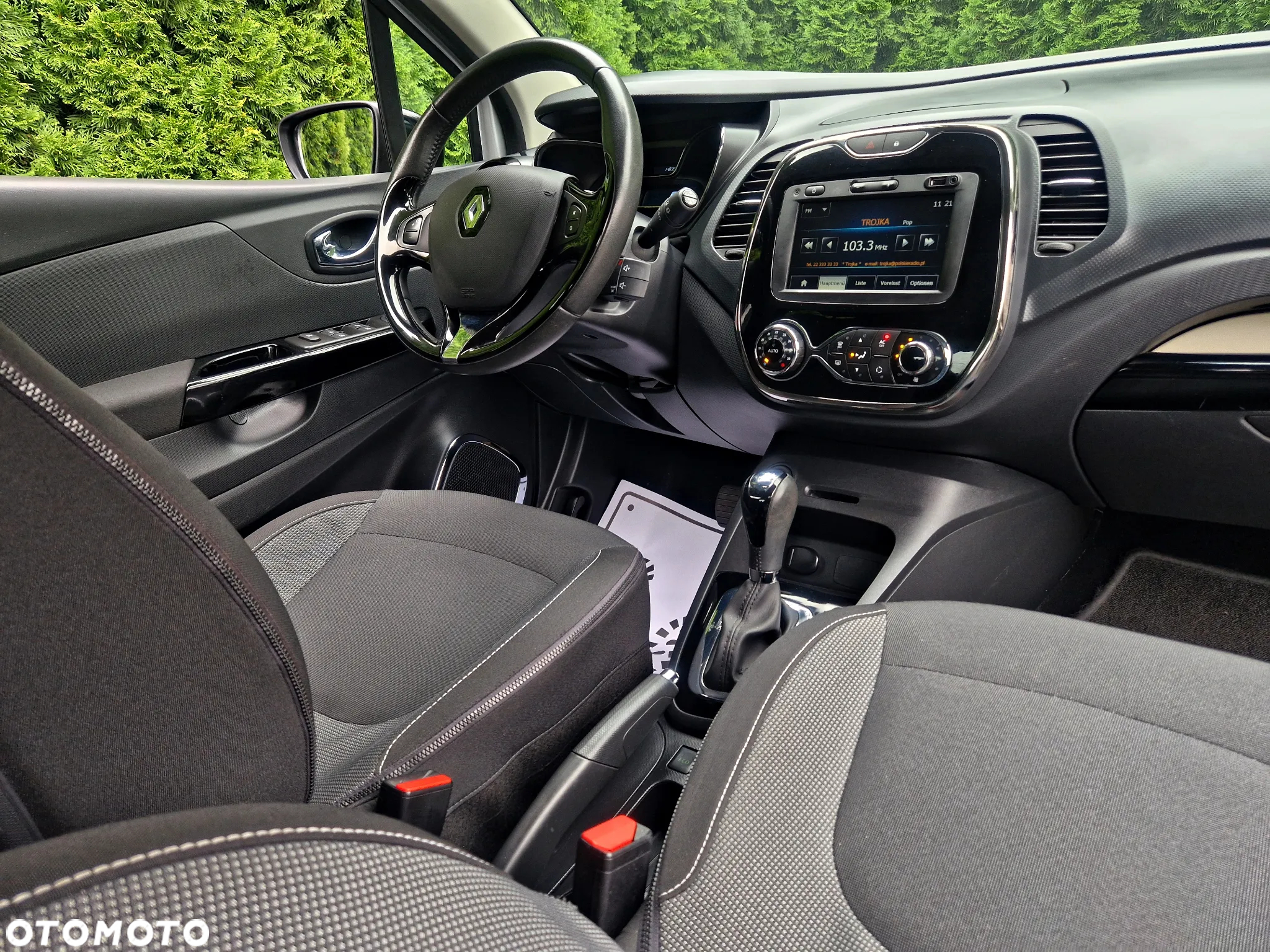 Renault Captur - 17