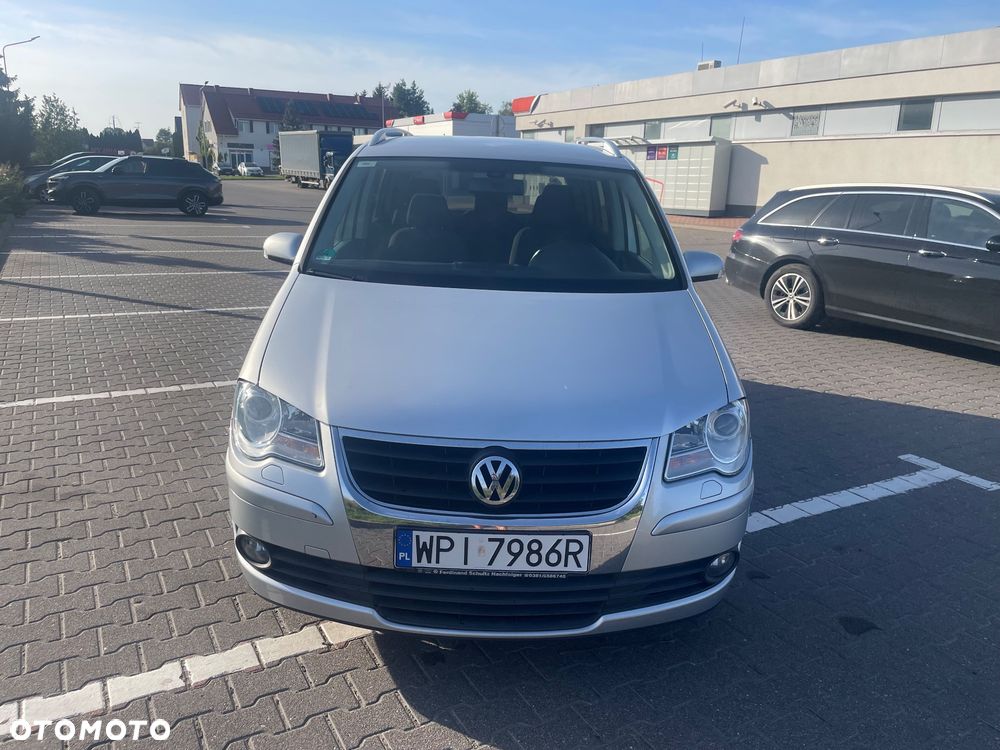 Volkswagen Touran 1.4 TSI DSG United - 23