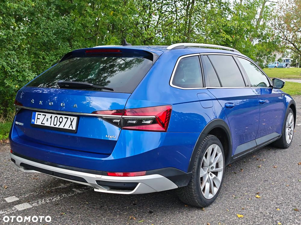 Skoda Superb 2.0 TDI 4x4 DSG Scout - 5