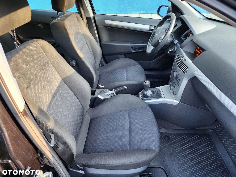 Opel Astra - 24