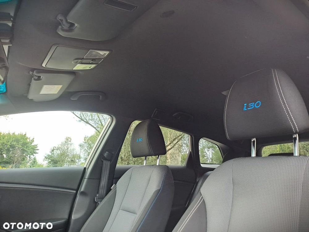 Hyundai i30 blue 1.6 GDI YES Gold - 13