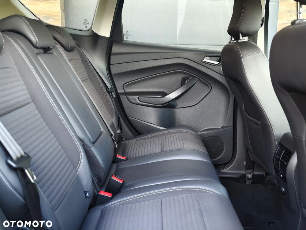Ford Kuga 2.0 TDCi AWD Titanium - 29